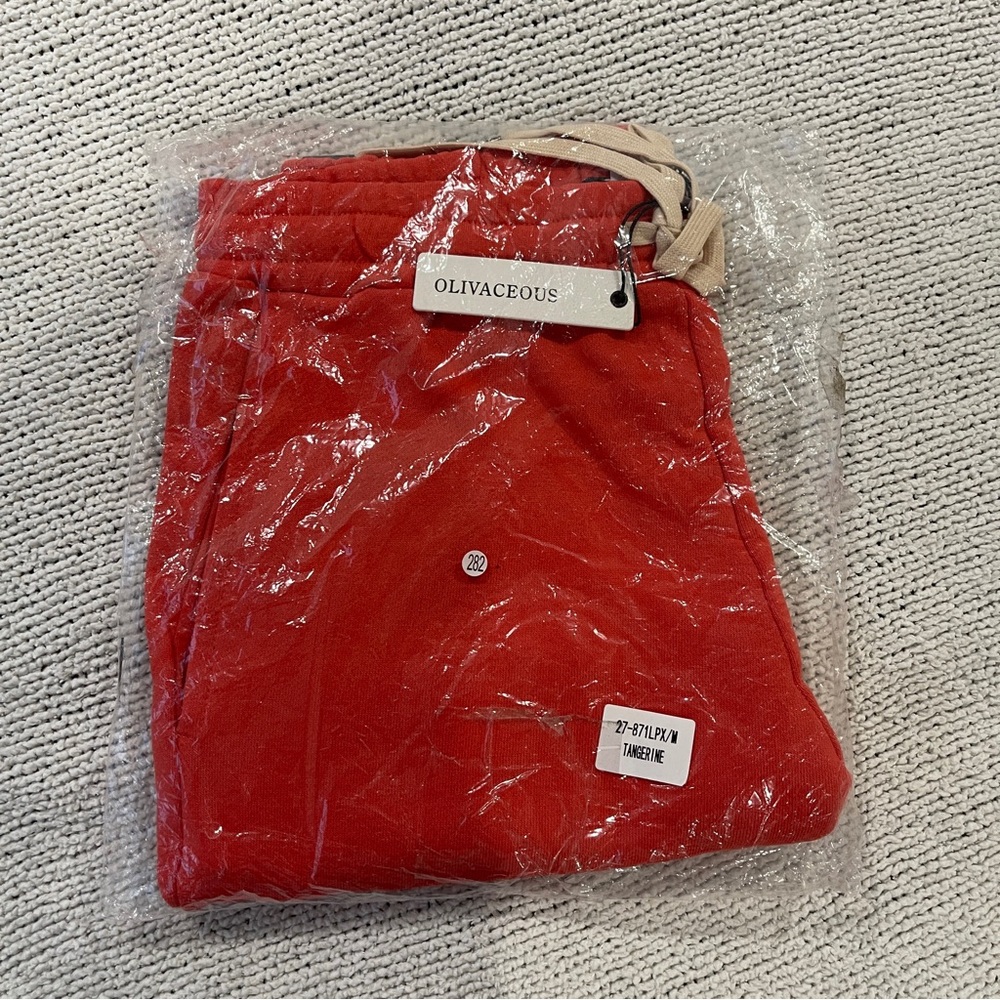 Olivaceous Red coral cut off shorts M NWT - Picture 5 of 5